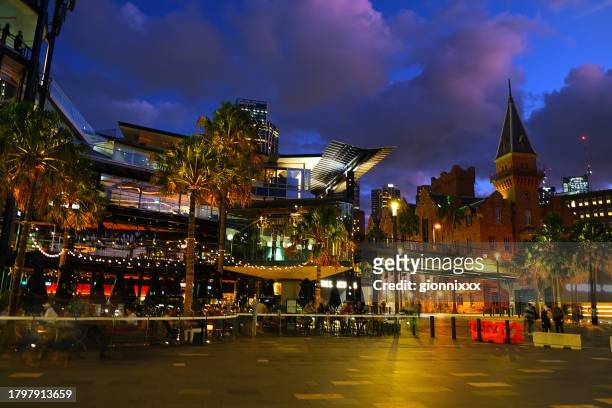 circular quay at night, sydney, australia - restaurant sydney outside stock pictures, royalty-free photos & images