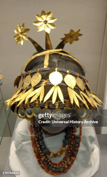 Headdress of Princess Puabi. Sumerian, 2600 BC. Silver head ornament with gold, lapis lazuli, shell and red limestone inlay. Held at the British...