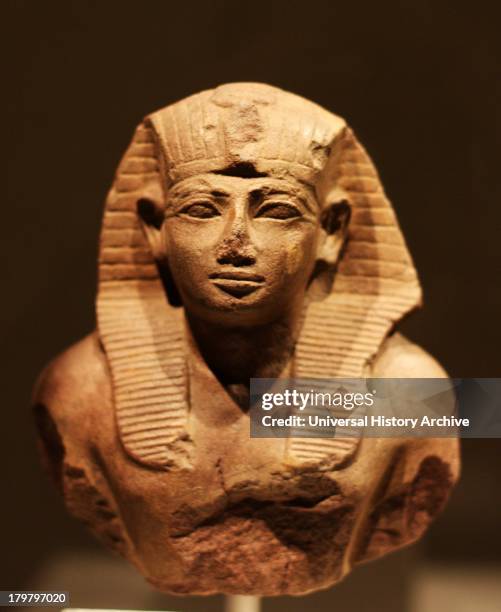 Upper part of a statue of the king Amenhotep 11