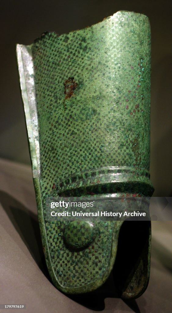 Greave of a murmillo Bronze