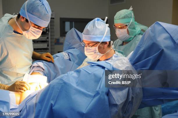 Emusculation 78 Emasculation Photos et images haute résolution - Getty Images