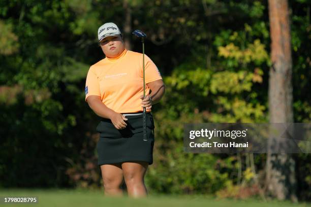 Rena Ishikawa of Japan attempts a putt on the 15th green during the final round of Kyoto Ladies Open at Joyo Country Club on November 17, 2023 in...