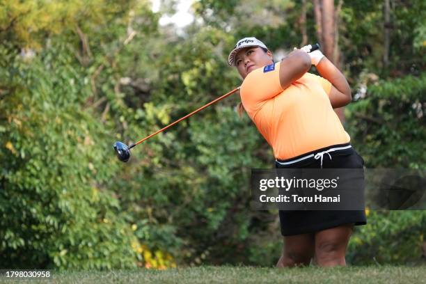 Rena Ishikawa of Japan hits her tee shot on the 17th hole during the final round of Kyoto Ladies Open at Joyo Country Club on November 17, 2023 in...