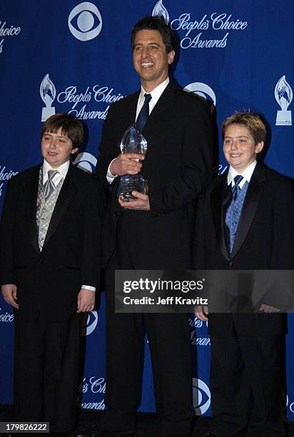 Ray Romano, winner of Favorite Male Television Performer, and his twins Matthew and Gregory