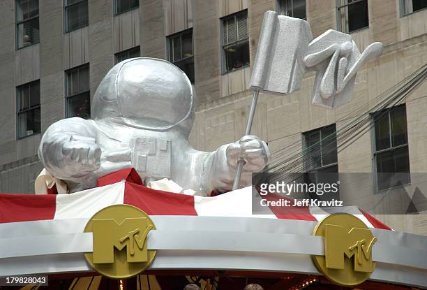 Atmosphere during 2003 MTV Video Music Awards - Rehearsals Day Two at Rockefeller Plaza and Radio City Music Hall in New York City, New York, United...