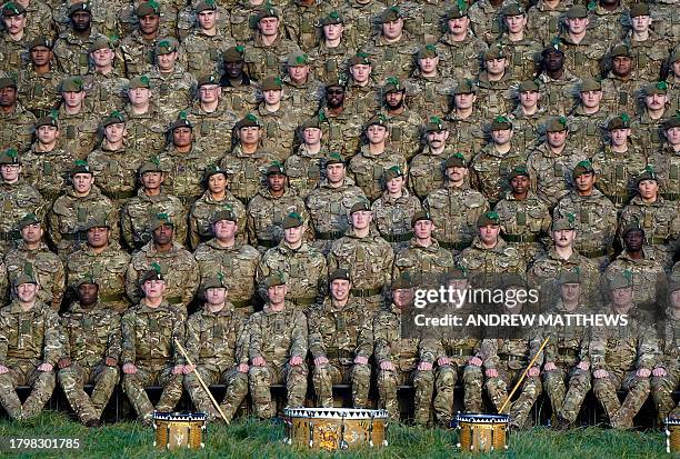 212 British Army 1st Battalion Of The Mercian Regiment Stock Photos 212-british-army-1st-battalion-of-the-mercian-regiment-stock-photos