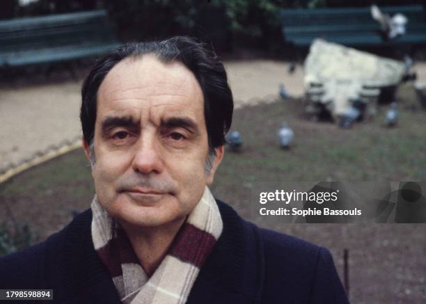 Italian writer Italo Calvino in Paris, Saint Germain des Prés, February 20, 1981.