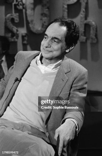 Italo Calvino during the french tv show Apostrophes, March 27 Paris.