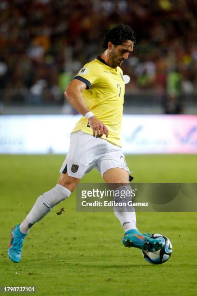 Leonardo Campana of Ecuador drives the ball during a FIFA World Cup 2026 Qualifier match between Venezuela and Ecuador at Estadio Monumental de...