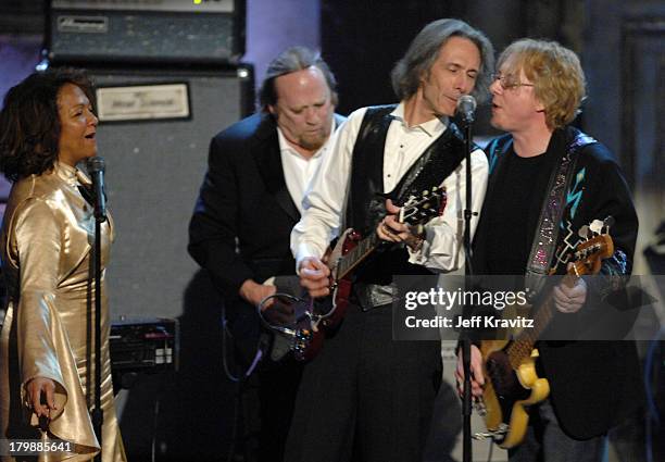 Nedra Talley of The Ronettes, Stephen Stills, Lenny Kaye and Mike Mills of R.E.M. Perform