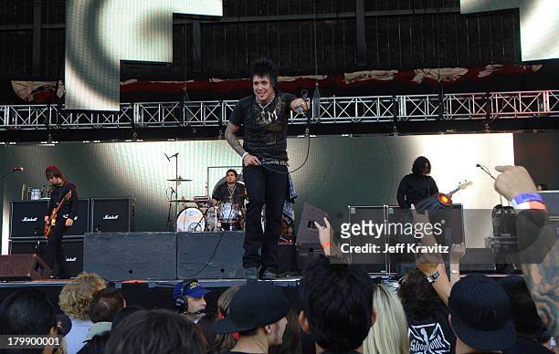 Papa Roach during KROQ Inland Invasion 2006 at Hyundai Pavilion at Glenn Helen in San Bernardino, California, United States.