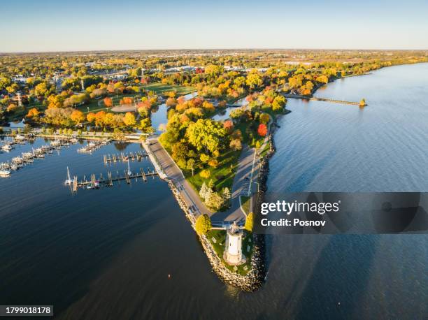 fond du lac lighthouse and lake winnebago - lake winnebago stock pictures, royalty-free photos & images