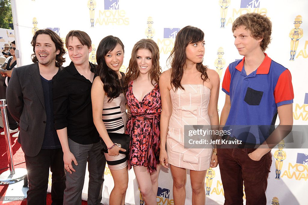 2010 MTV Movie Awards - Red Carpet