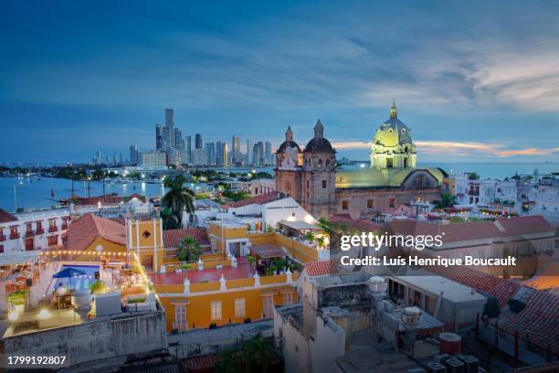 cartagena & sunset - colombia stockfoto's en -beelden