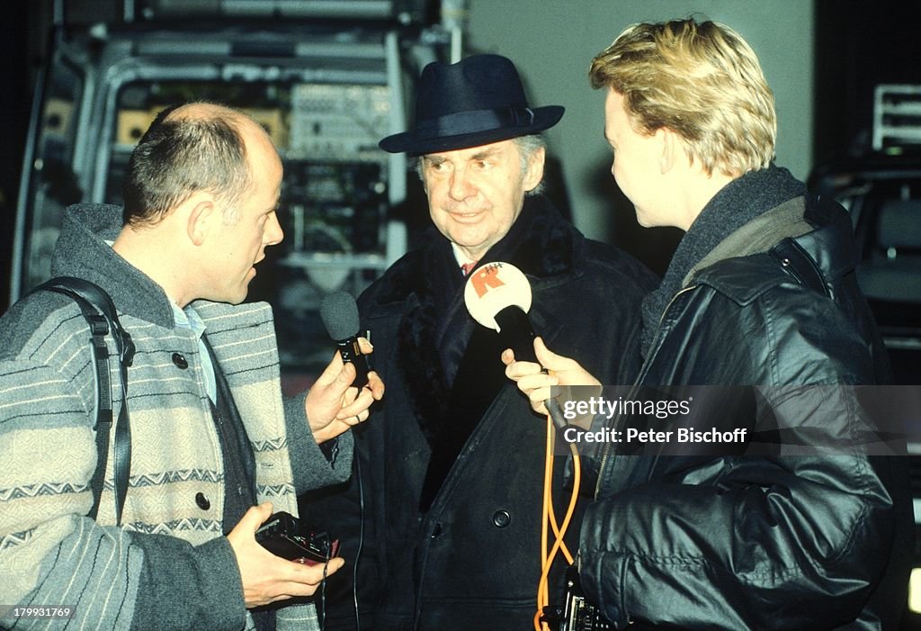 Harald Juhnke, 'Sunny Boys' Theaterstück,;Reporter, Interview,