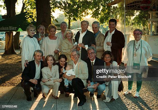 Ulrich del Mestre mit Tochter;Hannah-Sophie , Günter Pfitzmann,;Anita Kupsch, Johanna König, Waltraud;Haricht, Herbert Weißbach, Almut Eggert,;Peter...