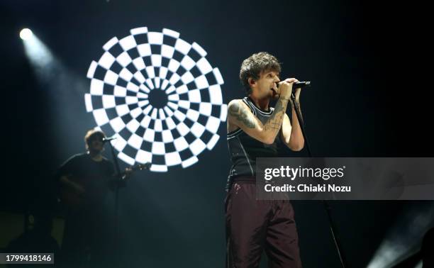 Louis Tomlinson performs at The O2 Arena on November 17, 2023 in London, England.