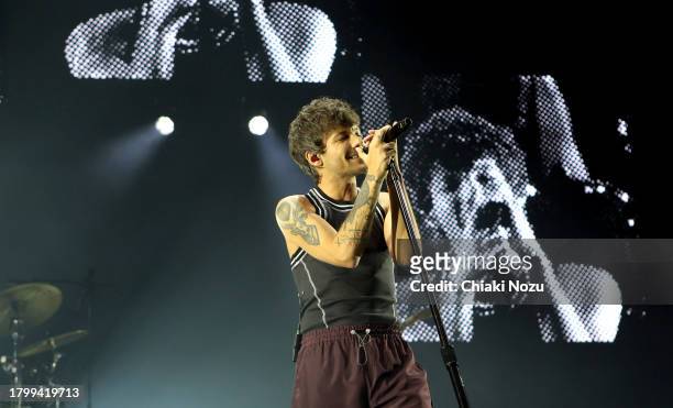 Louis Tomlinson performs at The O2 Arena on November 17, 2023 in London, England.