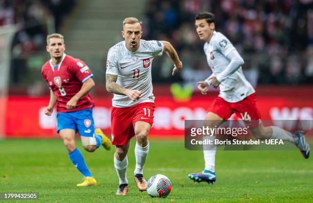 Kamil Grosicki of Poland runs with the ball during the UEFA EURO 2024 European qualifier match between Poland and Czechia at PGE Narodowy on November...