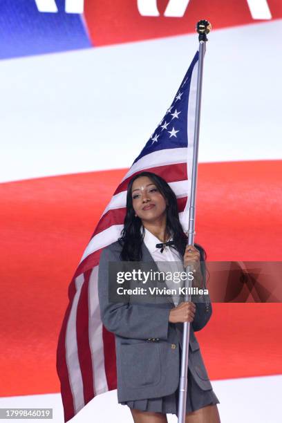 Lara Rajopalan 330 Katseye Fotos und hochauflösende Bilder - Getty Images