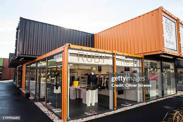Container Terminal Shop Shipping Container Shop Photos and Premium High Res Pictures - Getty Images