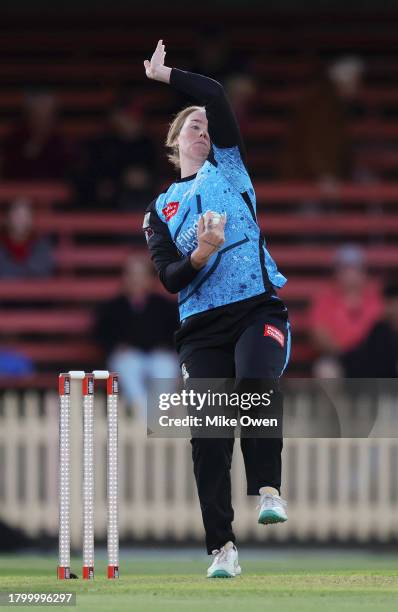 Amanda-Jade Wellington of the Strikers bowls during the WBBL match between Sydney Sixers and Adelaide Strikers at North Sydney Oval, on November 18...