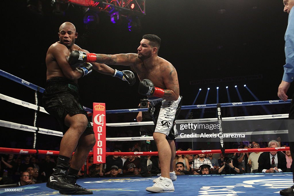 Chris Arreola v Seth Mitchell