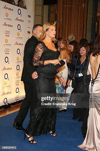 Franziska Van Almsick Und Freund Jürgen B. Harder Bei Der "United People Charity Night2006 Zugunsten Power-Child" Im Hotel Bayrischen Hof In München .