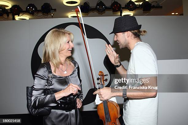 Frauke Ludowig Und David Garrett Bei Der Premiere Des "Montblanc Star Nicolas Rieussec Monopusher Chronograph" Im Kadewe In Berlin .