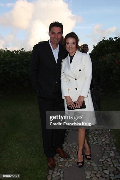 Michael Stich Und Ehefrau Alexandra Bei Dem Traditionellen Krebsessen Von Economia Chef Manfred_Baumann Im Haus "Katharina" Auf Der Insel Sylt Am...