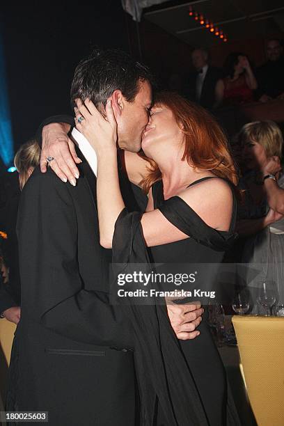 Olivia Pascal Und Freund Peter Kanitz Beim Deutschen Opernball In Der Alten Oper In Frankfurt Am Main .