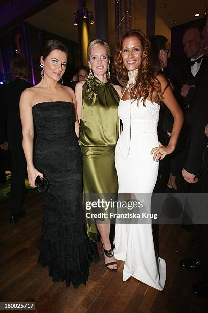 Alexandra Stich, Katja Kessler Und Yasmina Filali Bei Der Aftershowparty Nach Der 42. Verleihung Der "Goldenen Kamera" In Berlin .