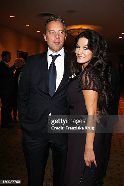 Mariella Gräfin Von Faber Castell Und Ehemann Patrick Graf Von Faber-Castell Bei Der Premiere Von "Jedermann" Im Berliner Dom In Berlin .