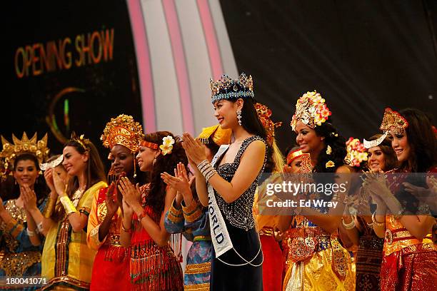 Miss World 2013 China's Wenxia Yu performs with Miss World contestants during the Miss World 2013 Indonesia opening show on September 8, 2013 in Nusa...