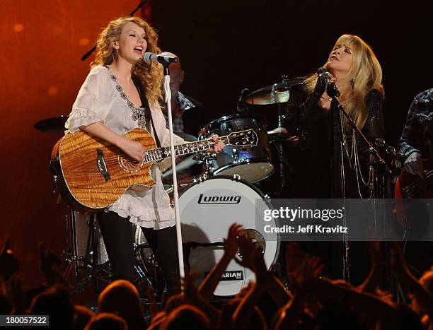 Musicians Taylor Swift and Stevie Nicks perform onstage during the 52nd Annual GRAMMY Awards held at Staples Center on January 31, 2010 in Los...