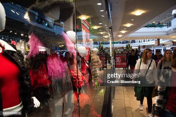 Shoppers at the Polaris Fashion Place mall on Black Friday in Columbus, Ohio, US, on Friday, Nov. 24, 2023. An estimated 182 million people are...