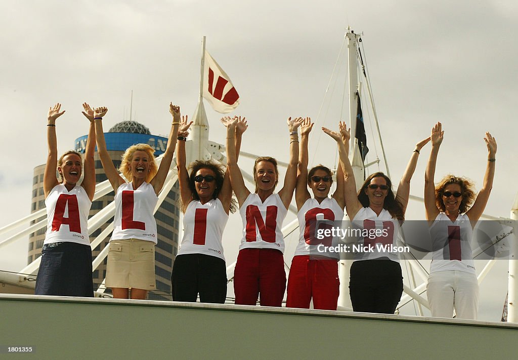 Alinghi fans show their support