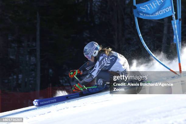 Alice Robinson of Team New Zealand in action during the Audi FIS Alpine Ski World Cup Women's Giant Slalom on November 25, 2023 in Killington, USA.