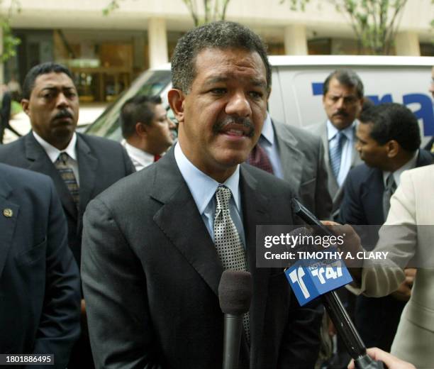 Dominican Republic President-elect Leonel Fernandez speaks to members of the press as he arrives at the Plaza Hotel in New York City 26 May 2004...