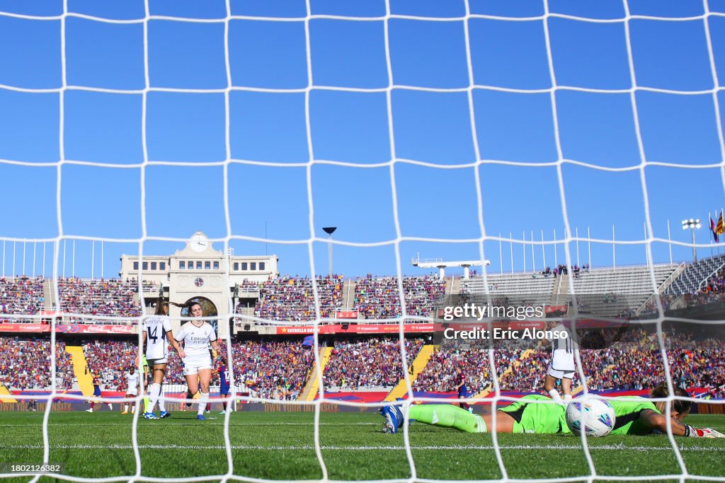 FC Barcelona v Real Madrid - Liga F