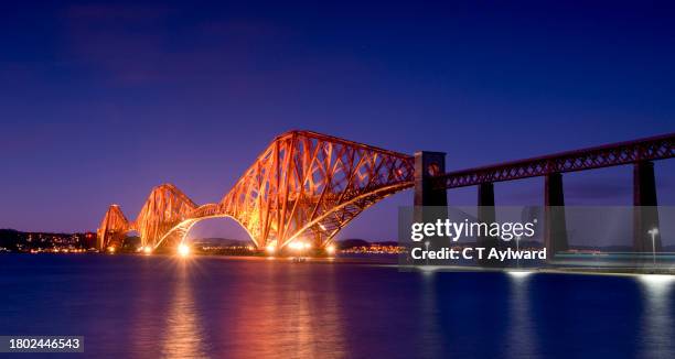 the forth bridge scotland - cantilever stock pictures, royalty-free photos & images