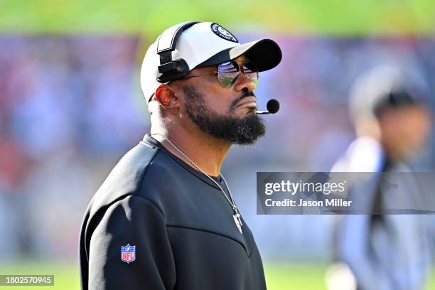 Head coach Mike Tomlin of the Pittsburgh Steelers looks on in the first quarter against the Cleveland Browns at Cleveland Browns Stadium on November...