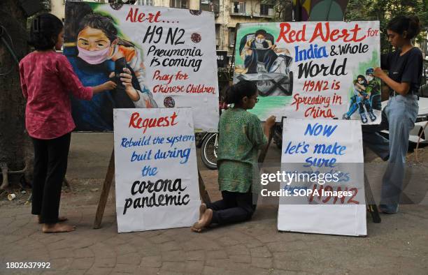 Students from Gurukul school of art painted posters to create awareness about Pneumonia virus H9N2 spreading amongst children in China. There has...