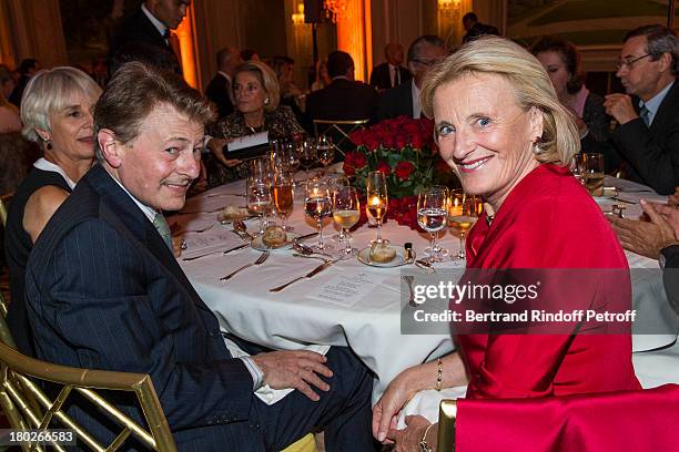 Prince Carlos d'Arenberg and Baroness Antoinette Seilliere attend a charity dinner hosted by the Claude Pompidou foundation at Four Seasons Hotel...