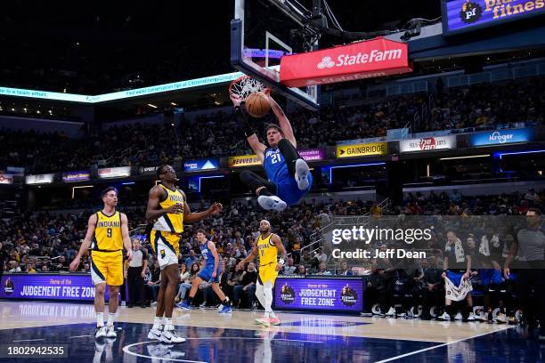 Moritz Wagner of the Orlando Magic dunks against the Indiana Pacers during the first half at Gainbridge Fieldhouse on November 19, 2023 in...