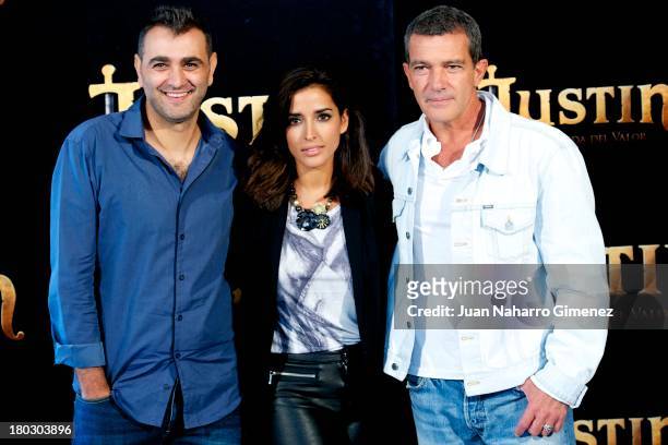 Manuel Sicilia, Inma Cuesta and Antonio Banderas attend 'Justin And The Knights Of Valour' photocall at Castle of Villaviciosa de Odon on September...