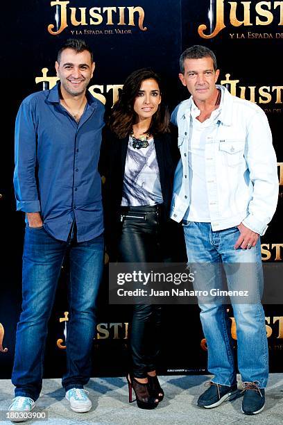 Manuel Sicilia, Inma Cuesta and Antonio Banderas attend 'Justin And The Knights Of Valour' photocall at Castle of Villaviciosa de Odon on September...