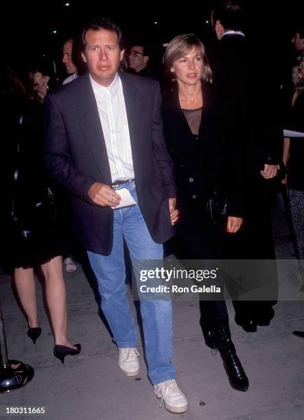 Actor Garry Shandling and girlfriend Linda Doucett attend "The Fisher King" Beverly Hills Premiere on September 16, 1991 at the Academy of Motion...