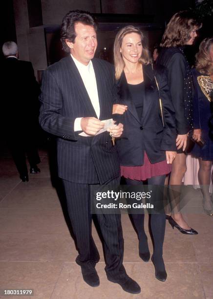 Actor Garry Shandling and girlfriend Linda Doucett attend the Big Sisters of Los Angeles' Fourth Annual Sterling Award Salute to Carol Burnett on...