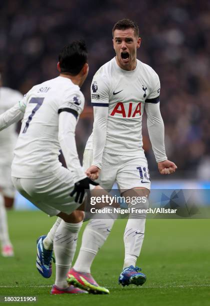 Giovani Lo Celso of Tottenham Hotspur celebrates his goal with Heung-Min Son of Tottenham Hotspur during the Premier League match between Tottenham...